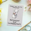 Mr. & Mrs. Panda Postkarte Barkeeper Leidenschaft - Grau Produktbild-Vorschau 2