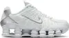 A studio shot of a single Nike Shox TL sneaker. Anteprima dell’immagine prodotto