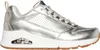 A side view of a silver Skechers sneaker. Voir les images du produit