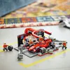 LEGO® City 60443 Arrêt au stand F1 avec équipe de pit-bull Voir les images du produit 5