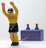 TIPP-KICK Torwart Toni, handbemalte Fußball-Figur im gelben Produktbild-Vorschau 5