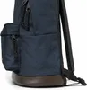 Close-up view of the bottom and side of a backpack. Anteprima dell’immagine prodotto