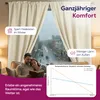 A couple reading a book in a cozy living room with curtains drawn, looking out at a rainy street scene. The image highlights the benefits of the curtains. Produktbild-Vorschau