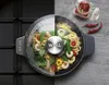 Woll "IRON" Servierpfanne rund mit Glasdeckel und Produktbild-Vorschau 6