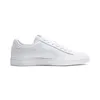 A white Puma Smash v2 L sneaker is shown from the side against a white background. Náhled obrázku produktu