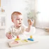 Puzzle de formes avec miroir Hape Montessori en bois Voir les images du produit 5