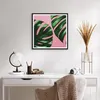 Gerahmtes Poster - Schwarzer Rahmen - Monstera Blatt Rosa - Produktbild-Vorschau 6