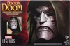 The image shows the packaging for a Doctor Doom premium helmet from Marvel Legends. Anteprima dell’immagine prodotto