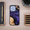 Funda de madera para iPhone 16 Pro, Bewood, color violeta Vista previa de la imagen del producto 3