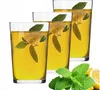 Three glasses of iced tea with lemon and mint, with a sprig of mint and lemon slices in the foreground. Anteprima dell’immagine prodotto