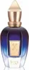 A studio shot of a perfume bottle. Podgląd zdjęcia produktu