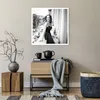 Poster - Poster ohne Rahmen - Frau Balkon Straße - 60x60 cm Produktbild-Vorschau 6