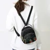 Camerazar Zaino piccolo da donna 2in1 Borsa a tracolla Anteprima dell’immagine prodotto 9