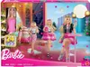 A Barbie Advent Calendar featuring multiple Barbie dolls in festive outfits, with Christmas decorations and gifts. Produktbild-Vorschau