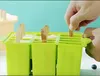 12-teiliges Set aus lebensmittelechten Silikon-Eisformen – Produktbild-Vorschau 2