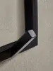 Nahaufnahme eines der stabilen Metallhaken der Flurgarderobe. Die pulverbeschichtete Oberfläche und die kantige Form sind im Detail zu sehen._#sku_SAFWL6.354# Produktbild-Vorschau