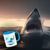 Haifisch im Wasser Kaffeebecher in hellblau Produktbild-Vorschau 3