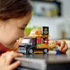 LEGO City Camion de burgers 60404 Voir les images du produit 5