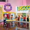 LEGO® Idee 21339 BTS Dinamite Anteprima dell’immagine prodotto 11