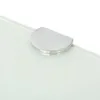 A close-up view of a corner of a white glass shelf with a chrome bracket. Voir les images du produit