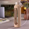 Wessper Trinkflasche aus Glas mit Silikonhülle – 1 L – mit Produktbild-Vorschau 6
