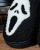 Schwarz-Weiße Hausschuhe mit Spooky Geist Motiv Größe: Produktbild-Vorschau 3