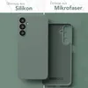 A split image showing a phone case made of silicone on the left and a microfiber insert on the right. Produktbild-Vorschau