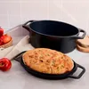 Victoria 38847 Dutch Oven Induktion Gusseisen Eingebrannte Produktbild-Vorschau 8