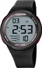 A digital watch with a black strap and a gray digital display. Voir les images du produit