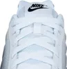 Close-up view of the front of a white Nike sneaker. Produktbild-Vorschau