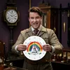 Regenbogen Wanduhr aus Alu mit Spruch Enjoy every moment Produktbild-Vorschau 2