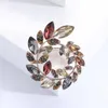 PINETS Brosche Kranz Blatt Strass Blume Geschenk Produktbild-Vorschau 5