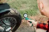 Vonroc Luftpumpe Kompressor - Akku, 20V, tragbar, Auto & Produktbild-Vorschau 10
