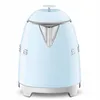 A light blue SMEG kettle shown from the front. Náhled obrázku produktu