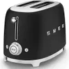A black Smeg toaster with silver accents, shown from a front-side angle on a white background. Voir les images du produit