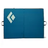 Blauer Crash Pad "Circuit Crash Pad" von Black Diamond; geöffnet; mit grauem Logo. Produktbild-Vorschau