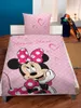 A Minnie Mouse themed duvet cover and pillowcase set displayed on a bed in a bedroom setting. Produktbild-Vorschau