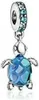 A close-up studio shot of a Pandora charm shaped like a turtle. Anteprima dell’immagine prodotto