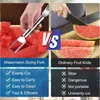 A split image comparing a watermelon dicing fork with an ordinary fruit knife, highlighting the pros and cons of each. Produktbild-Vorschau