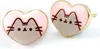 Pusheen Heart Kolczyki - Oficjalny Produkt The Carat Shop, Podgląd zdjęcia produktu 2