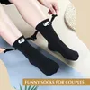2 Paar lustige magnetische Saug-3D-Puppen-Paar-Socken, Produktbild-Vorschau 2
