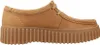 A side view of a single brown Clarks Torhill Bee shoe against a white background. Náhľad obrázku produktu