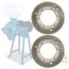 A blue electric grain mill with a white hopper is shown on the left, and two circular grinding discs with serrated edges are displayed on the right. Voir les images du produit
