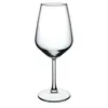 A clear studio shot of an empty wine glass. Anteprima dell’immagine prodotto