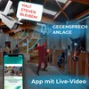 A security camera system installed in a horse stable, showing a simulated intruder and a horse. Produktbild-Vorschau