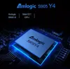 A close-up of a computer chip on a circuit board with glowing blue accents. Anteprima dell’immagine prodotto