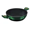 A green frying pan with gold handles is shown against a white background. Anteprima dell’immagine prodotto