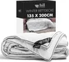 A product shot of a folded winter duvet and its packaging. Produktbild-Vorschau