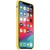 A yellow iPhone case is shown with the phone screen displaying various app icons. Produktbild-Vorschau