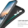 A black phone case is shown from a diagonal angle, with a phone inside it. Text describing the features of the case is present on the right side of the image. Produktbild-Vorschau